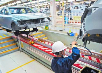 Canadá tomará represalias por aranceles al sector automotriz