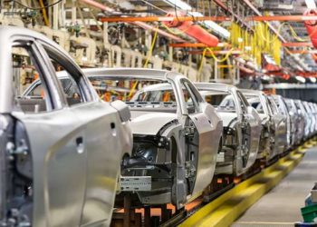 EU pospone hasta el 2 de abril aranceles a autos importados a través del T-MEC