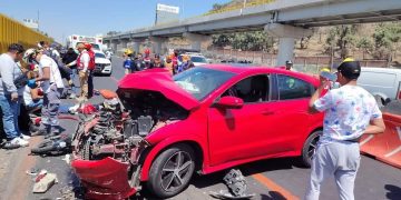 Carambola en la autopista México Puebla dejó 12 lesionados