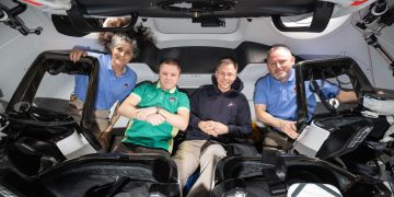 Los astronautas varados en la EEI vuelven a la Tierra
