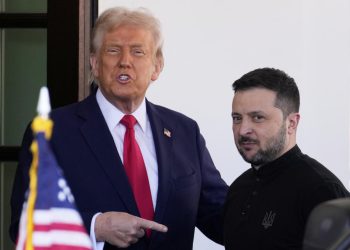 Zelenski y Trump conversan sobre posible tregua parcial