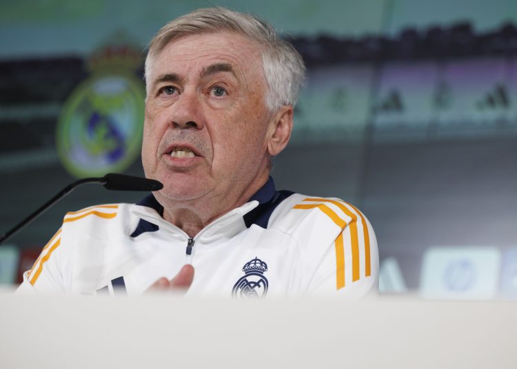 MADRID, 14/03/2025.- El entrenador del Real Madrid, Carlo Ancelotti, durante la rueda de prensa posterior al entrenamiento celebrado este viernes en Valdebebas previo al partido de LaLiga contra el Villarreal. EFE/ Sergio Pérez
