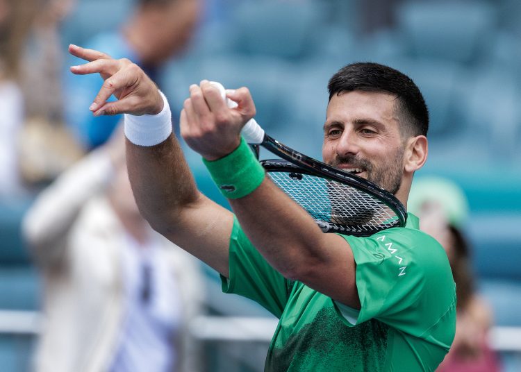 MIAMI (United States), 23/03/2025.- Novak Djokovic of Serbia celebrates winning his Mens Singles 3rd round match at the 2025 Miami Open tennis tournament in Miami, Florida, USA, 23 March 2025.  (Tenis) EFE/EPA/CRISTOBAL HERRERA-ULASHKEVICH