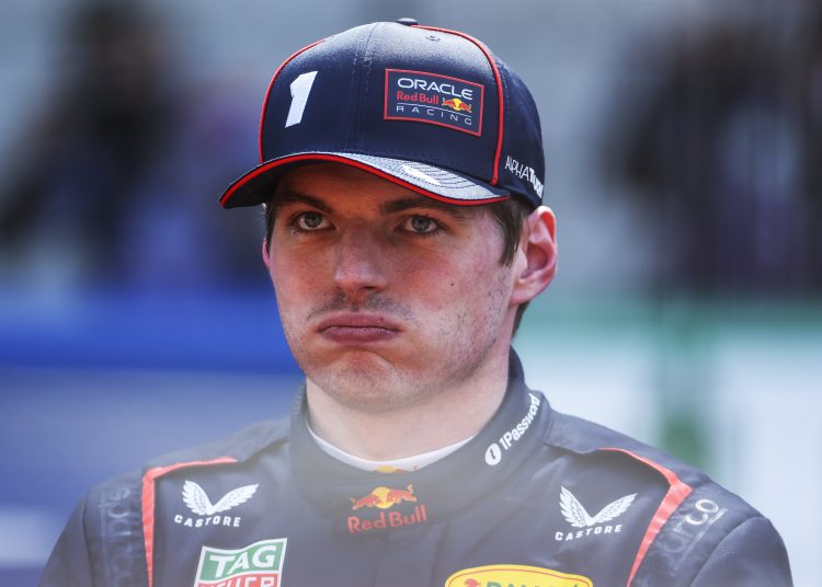 SHANGHAI (China), 22/03/2025.- Red Bull Racing driver Max Verstappen of Netherlands reacts after the Sprint race prior to the Formula One Chinese Grand Prix, at the Shanghai International Circuit in Shanghai, China, 22 March 2025. The 2025 Formula 1 Chinese Grand Prix is held on 23 March. (Fórmula Uno, Países Bajos; Holanda) EFE/EPA/WU HAO