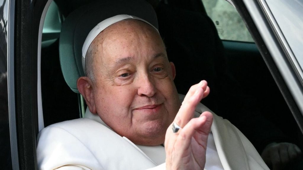 Papa Francisco estuvo 38 días hospitalizado