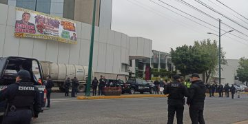 Balacera afuera de hotel en Tlalnepantla deja 2 muertos