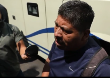 Padres de los 43 normalistas son recibidos en Segob