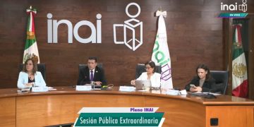 Comisionados del INAI llevan a cabo su última sesión