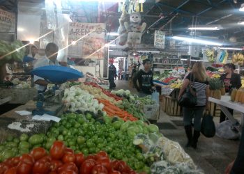 “No puede seguir la extorsión en mercados”: Fadlala Akabani. “Aún hay temas pendientes”: Vocero de locatarios