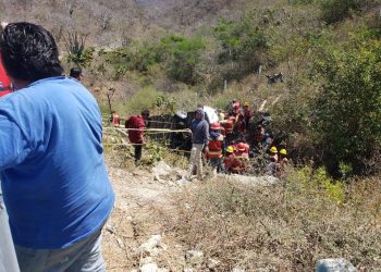Senadores lamentan muerte de 18 personas en Oaxaca
