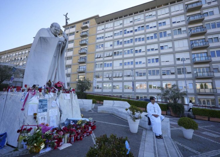 Hospital Gemelli en Roma donde el Papa Francisco se encuentra hospitalizado