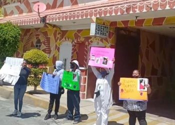 Protestan y clausura posada por muerte de mujer el 8M en Chalco