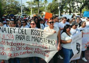 Continúa paro indefinido de labores educativas en Q. Roo