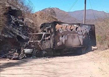 Ataque en la sierra de Choix: familias huyen mientras drones lanzan explosivos