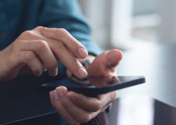 “No hay evidencia que registro de usuarios de telefonía móvil contribuya a la disminución de delitos”: García