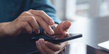 “No hay evidencia que registro de usuarios de telefonía móvil contribuya a la disminución de delitos”: García