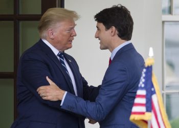 Trump le dice a Trudeau que no ha hecho lo suficiente para evitar los aranceles