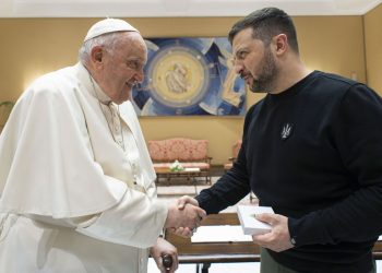 Zelenski agradece al Vaticano apoyo moral para lograr la paz