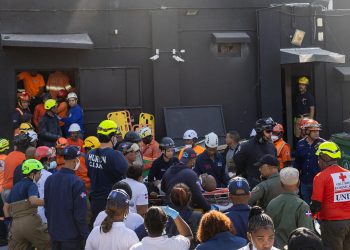 Aumentan a 44 los muertos al desplomarse un techo en una discoteca en Santo Domingo