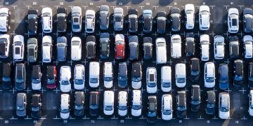 Canadá empezará a aplicar a partir del miércoles aranceles a automóviles hechos en EU