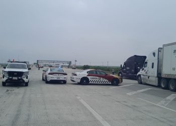 Bloquean carretera de Tamaulipas en protesta por presuntos abusos policiales