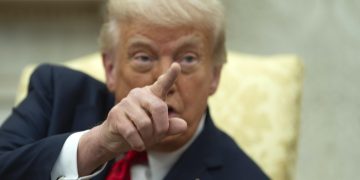 Trump pide despedir al responsable de la Fed; “Sus informes son un desastre”