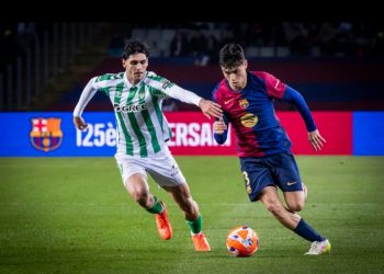 Barcelona empata con el Betis y se afianza en el liderato español