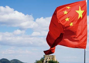 Trump eleva aranceles a China al 125%; Pekín acusa a Estados Unidos en la OMC