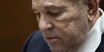 Juicio de Weinstein avanza entre crudo testimonio de denunciante