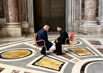 Trump amenaza con sanciones a Rusia tras su reunión icónica con Zelenski en San Pedro