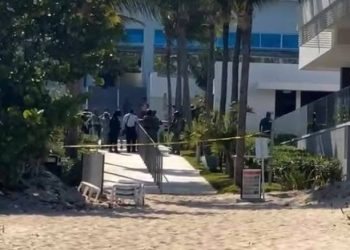 Se enfrentan presuntos narcomenudistas y policías en Isla Mujeres; al menos un muerto y un herido