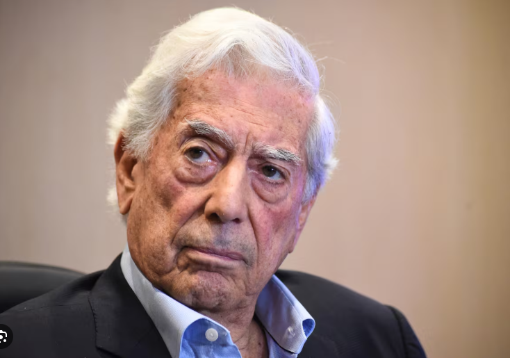 España otorga a Vargas Llosa la Gran Cruz de Alfonso X el Sabio