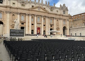 Más de 100 mil personas despiden al Papa Francisco