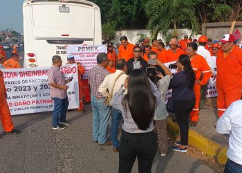 Adeuda PEMEX mil 800 mdp a empresarios del sur de Veracruz