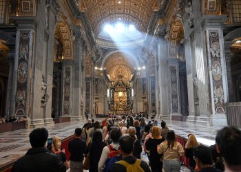 Más de 90 mil personas se han despedido del papa Francisco