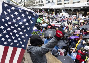 EU: Surgen protestas en todo el país en contra de régimen de Trump