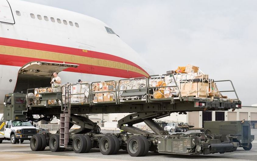 Demanda global de transporte aéreo aumentó 3.3% en marzo