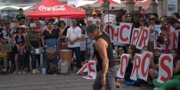 Aguascalientes: Decenas se manifiestan contra la tauromaquia en plena FNSM 2025