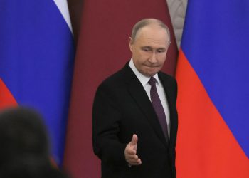 Vladimir Putin anuncia una tregua pascual de 30 horas