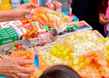 Escuelas en Puebla son monitoreadas ante la prohibición de la venta de comida chatarra