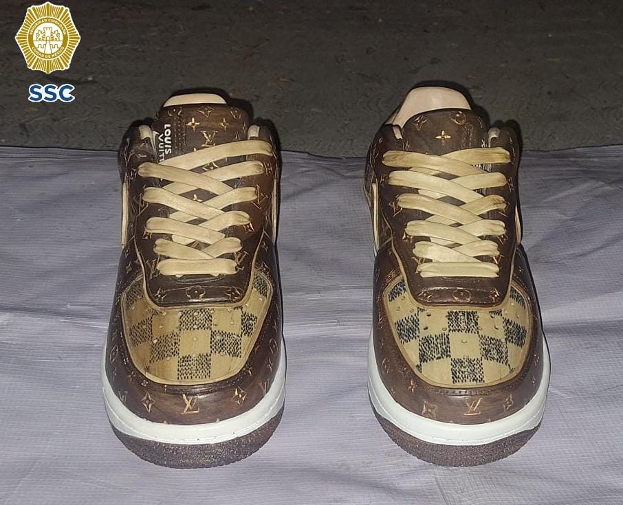 Detienen a mujer que robó tenis valuados en 1.2 md