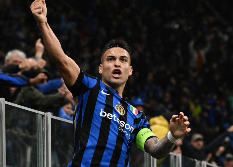 MILAN (Italy), 16/04/2025.- Inter Milans Lautaro Martinez celebrates scoring the 1-1 goal during the UEFA Champions League quarter-final second leg soccer match between Inter Milan and Bayern Munich, in Milan, Italy 16 April 2025.  (Liga de Campeones, Italia) EFE/EPA/DANIEL DAL ZENNARO