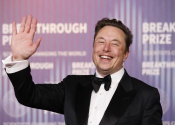 Elon Musk la persona más rica del mundo, según Forbes