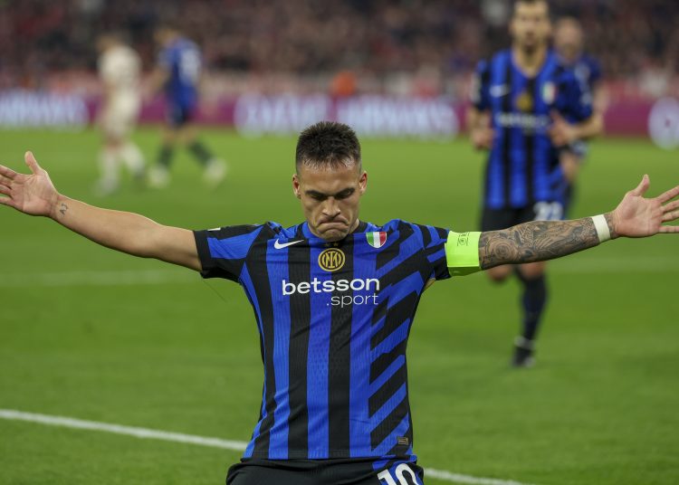 Munich (Germany), 08/04/2025.- Lautaro Martinez of Inter celebrates after scoring the 0-1 goal during the UEFA Champions League quarter final 1st leg between FC Bayern Munich and Inter Milan in Munich, Germany, 08 April 2025. (Liga de Campeones, Alemania) EFE/EPA/FILIP SINGER