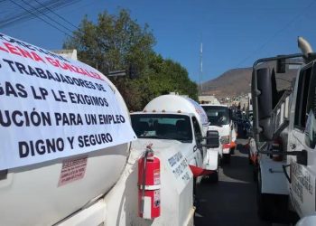 Gaseros se manifiestan en Hidalgo y la México-Pachuca