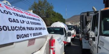 Gaseros se manifiestan en Hidalgo y la México-Pachuca