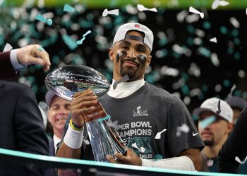 Jalen Hurts aparece en la lista de las 100 personas más influyentes del mundo