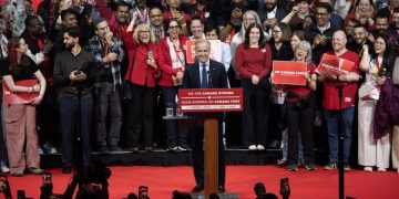 Liberales ganan elecciones de Canadá, Carney promete gobernar con todos