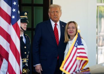Trump asegura que no habrá “muchos problemas para lograr un pacto con Europa” sobre aranceles