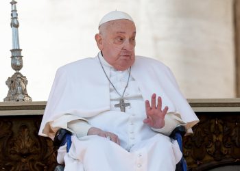 Papa Francisco sorprende a los fieles reapareciendo en el Vaticano